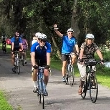 Feeder-Canal-group-bike-safety-program